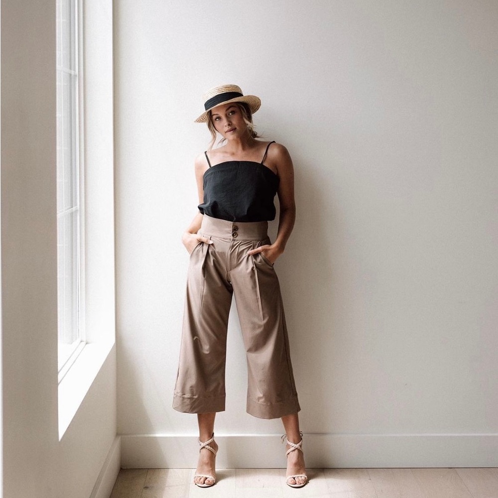 Albion Fit Black Cami Top